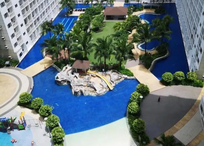 Rentals, Walking Distance To Mall Of And Near In Airport, Located In Shore Residences Apartment *